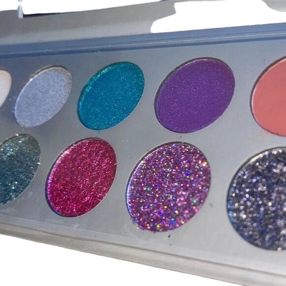Trend Beauty Glitter Palette 10 Shades Multicolor High-Pigment Eyeshadow, New - Picture 5 of 5